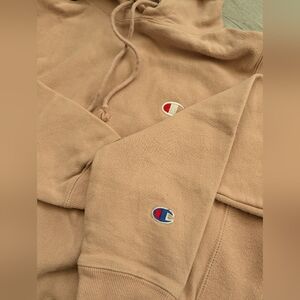 Champion Reverse Weave Pullover in Light Tan